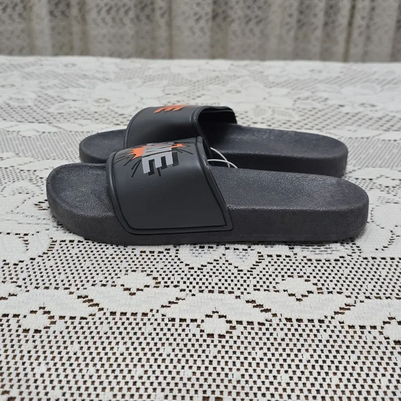NWT Boy's Slides Sandals Dark Gray Size 2 Orange Awesome Word Slip On Shoes - Picture 2 of 6